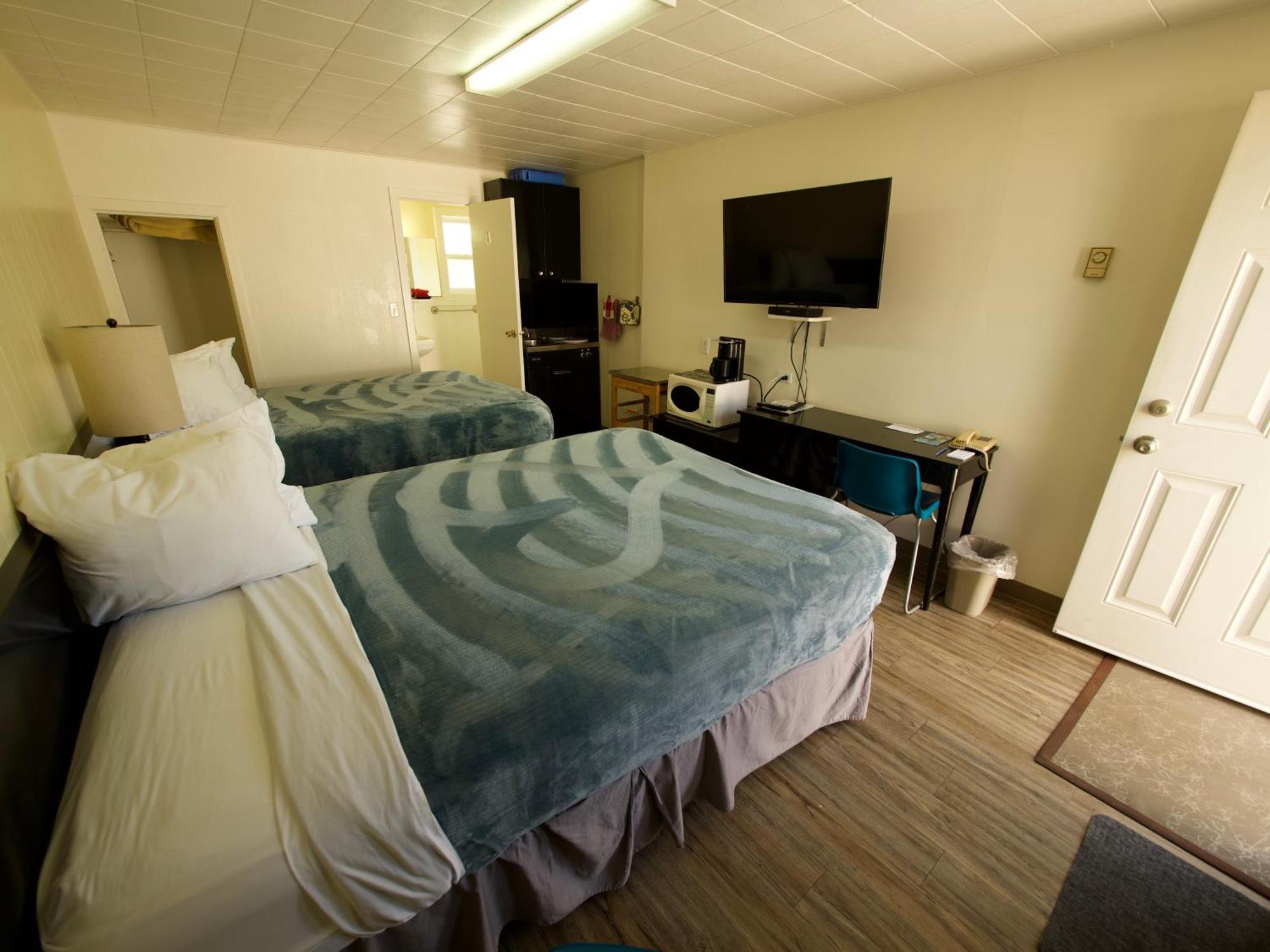 Creston Valley Motel Exterior photo