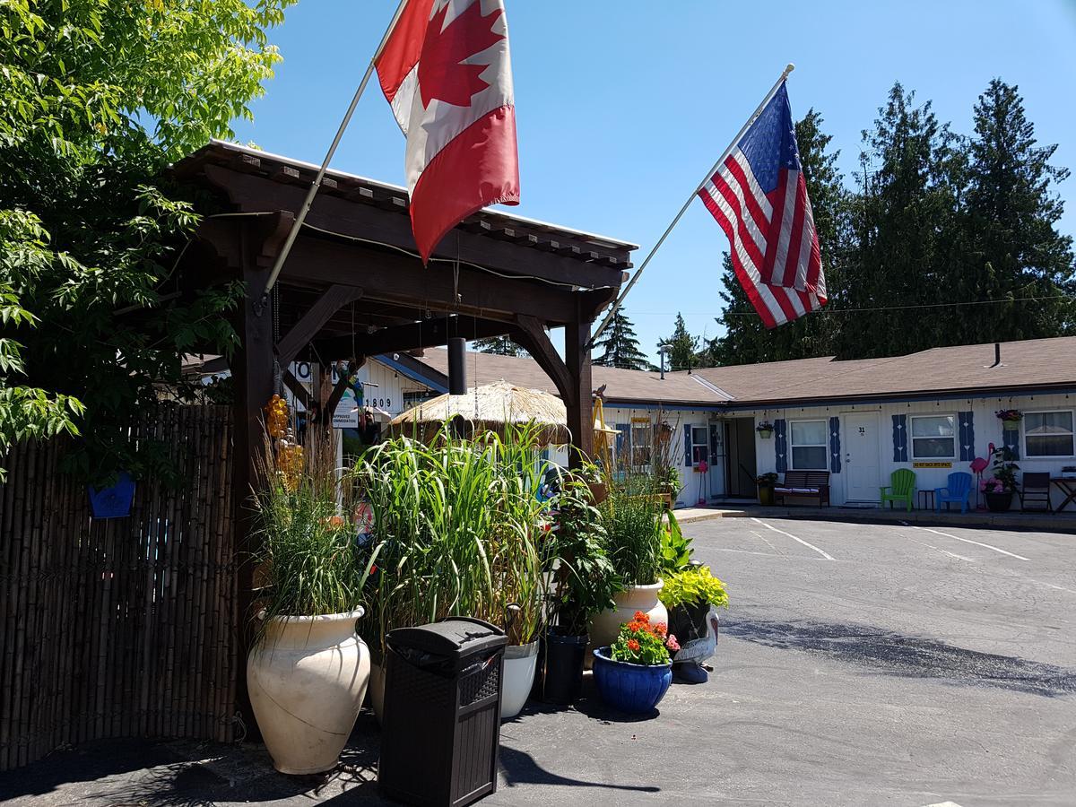 Creston Valley Motel Exterior photo