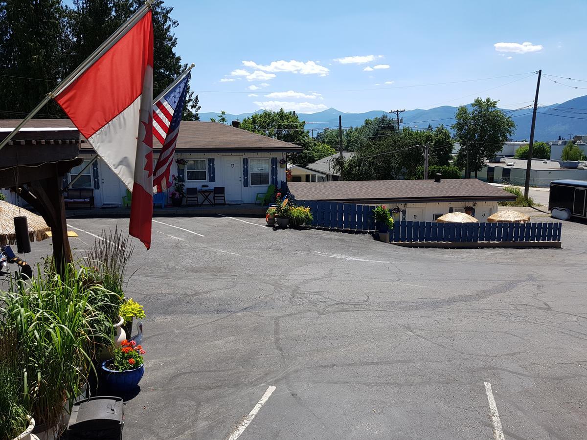 Creston Valley Motel Exterior photo